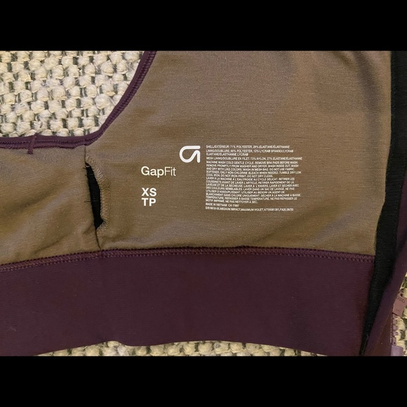 Sports bra with padding - Picture 3 of 3